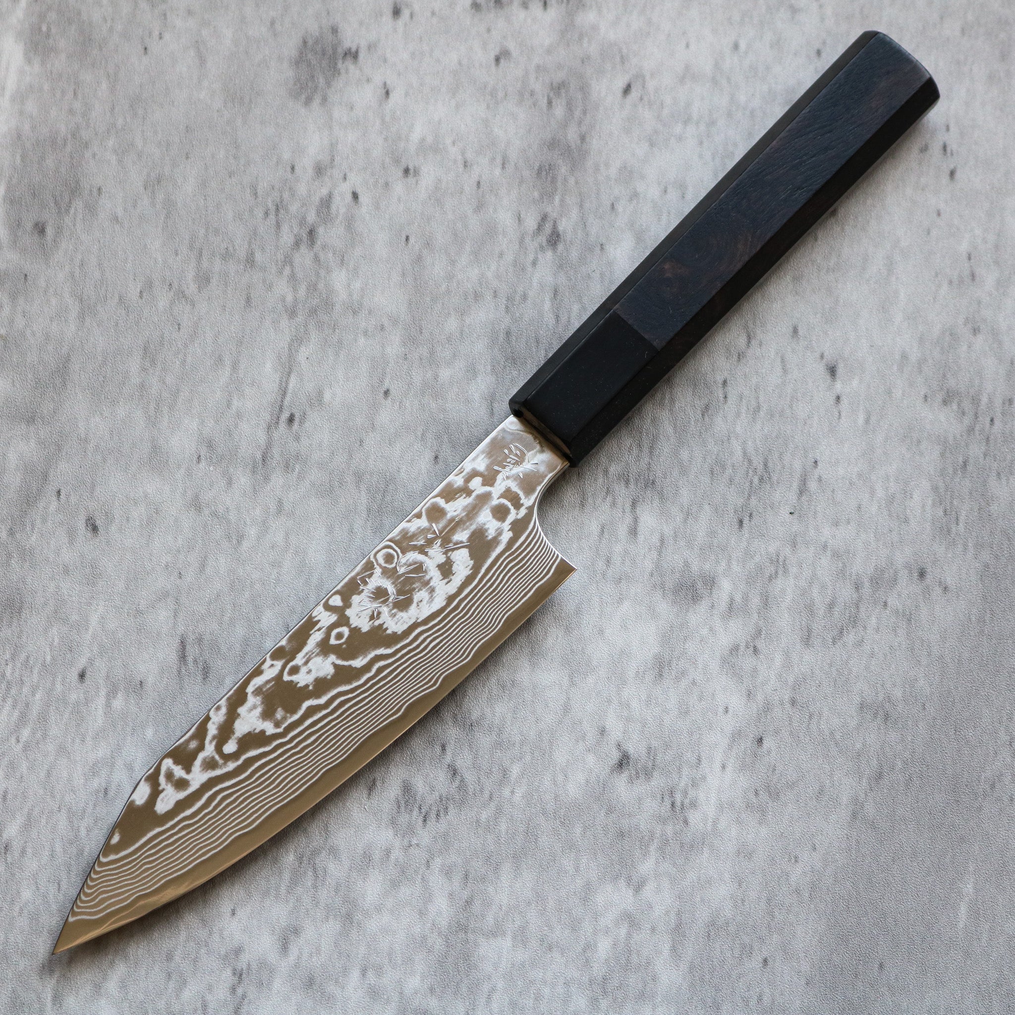 Kenshiro Hatono STRIX Damascus Kiritsuke Petty 135 mm Ebony No Spacer