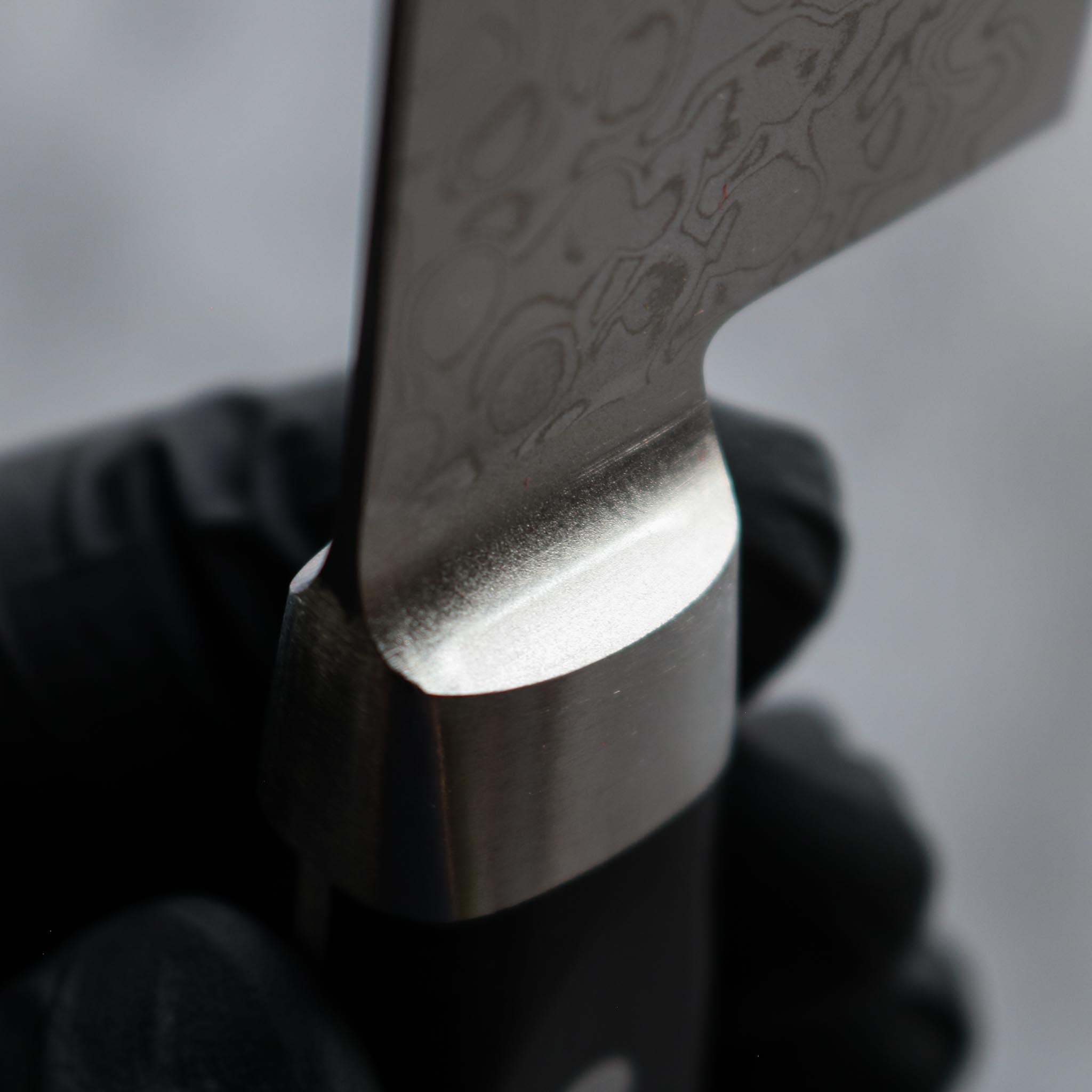 Tsunehisa AUS10 Damascus Santoku 165 mm Black Handle