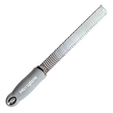 Load image into Gallery viewer, Microplane Premium Classic Zester
