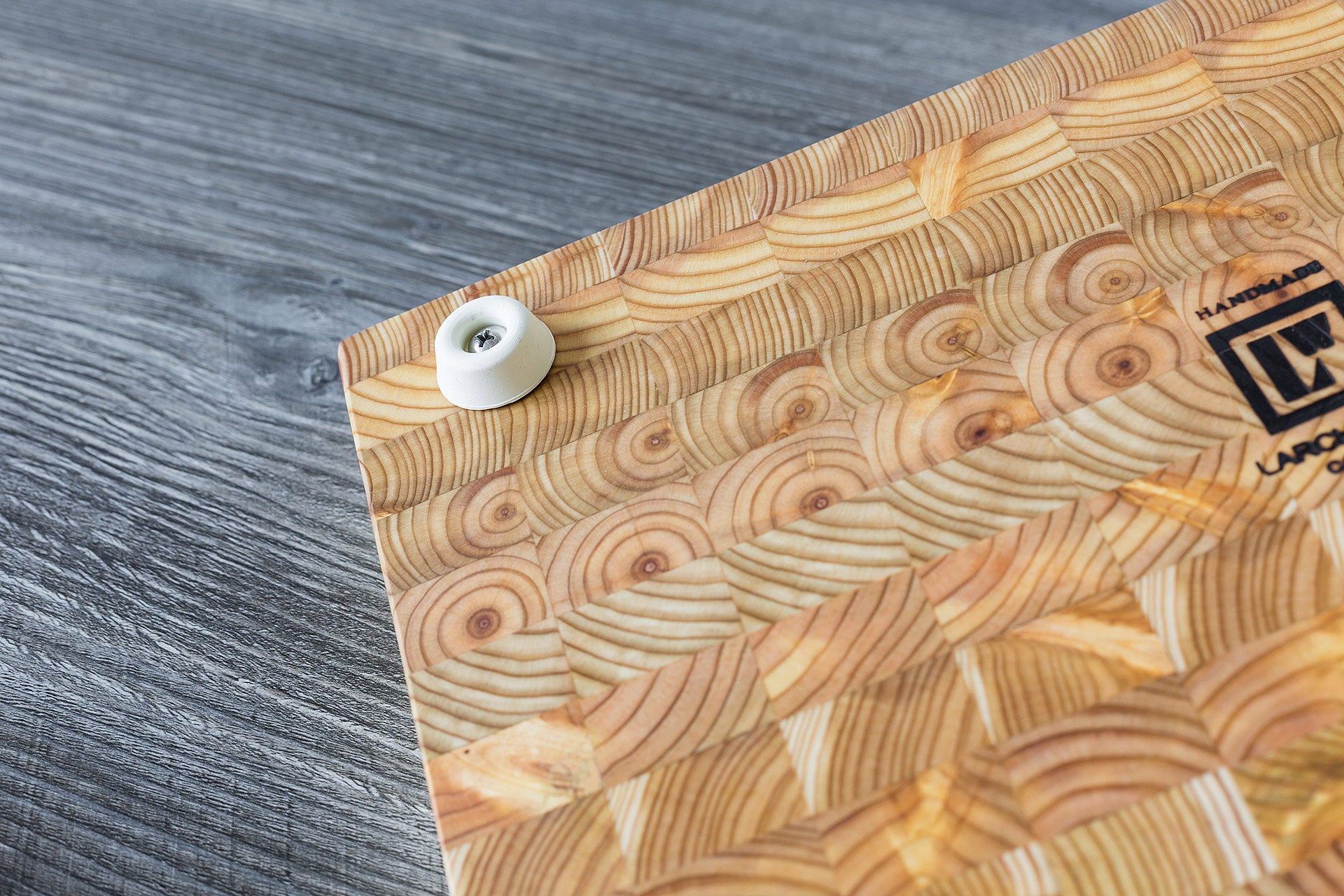 Larchwood Cutting Board (Premium)